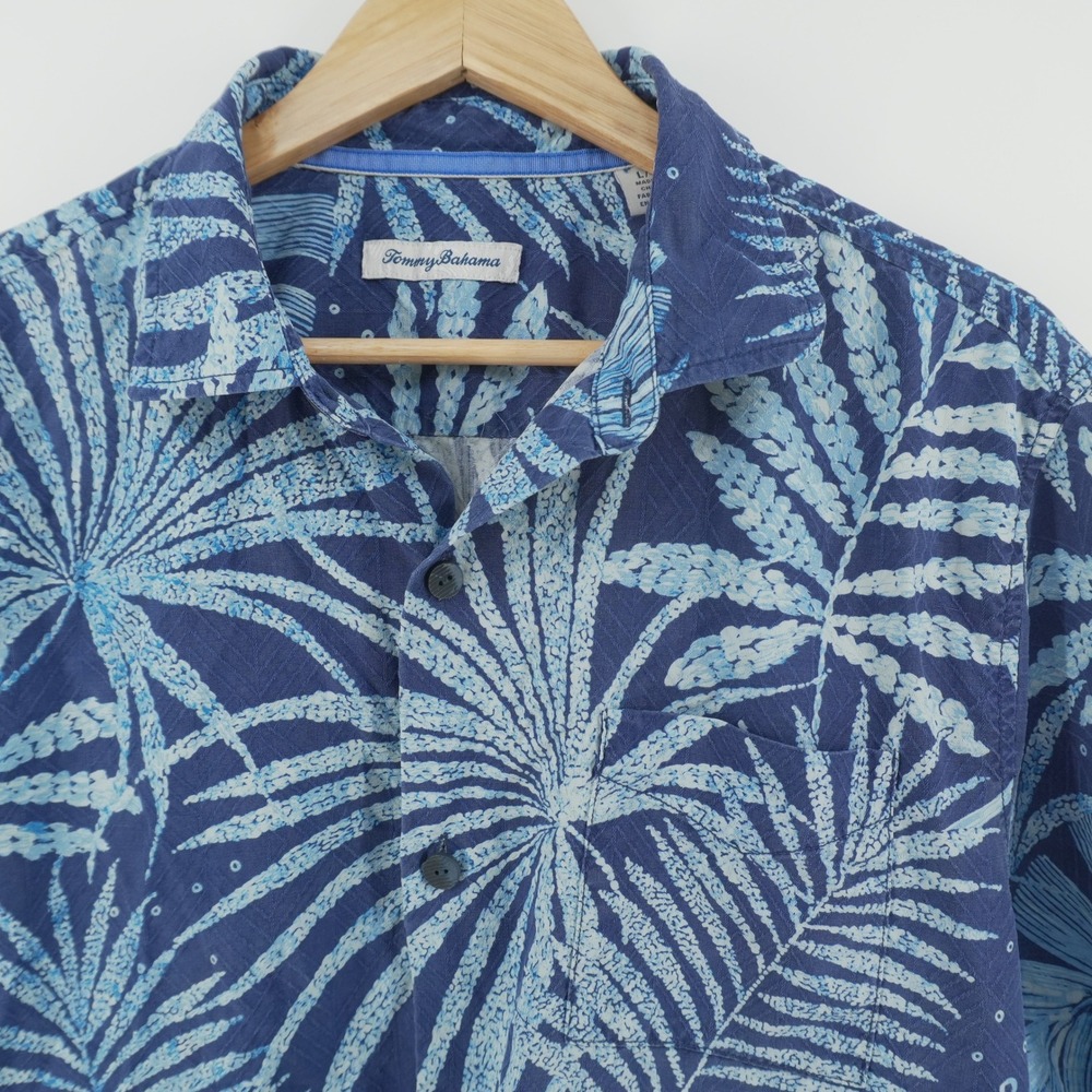 Tommy Bahama Silk Button Down Shirt Mens L Blue Tropical Palm Leaf Camp Collar